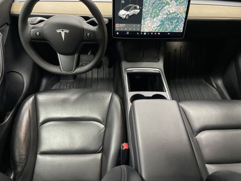 Used 2021 Tesla Model Y Long Range image 29