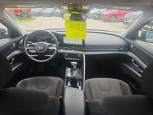 Certified 2024 Hyundai Elantra SEL w/ Convenience Package FWD image 35