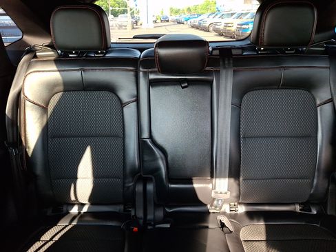 Certified 2025 Ford Escape ST-Line w/ Tech Pack #1 AWD/4WD image 19
