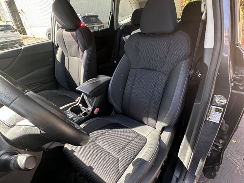 Used 2022 Subaru Forester Premium image 17