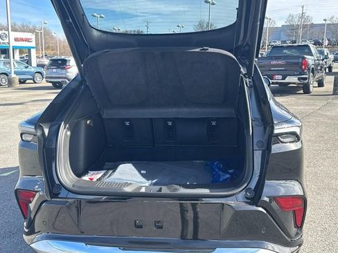 New 2026 Buick Envista Avenir image 13