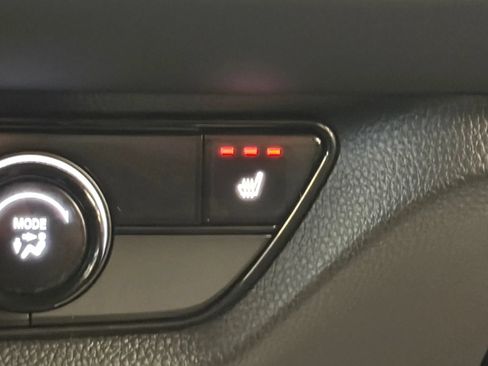 Used 2025 Honda HR-V Sport image 25