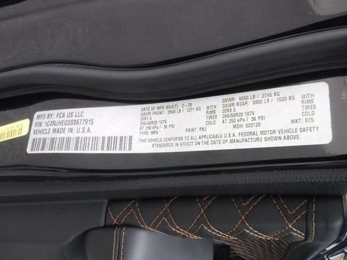 Certified 2025 Jeep Grand Cherokee Summit image 60