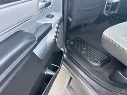 Used 2021 RAM 1500 Big Horn RWD image 17