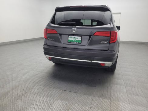 Used 2018 Honda Pilot Touring image 7
