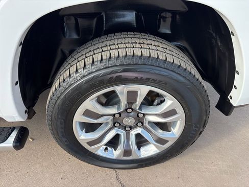 Used 2022 RAM 1500 Limited image 10