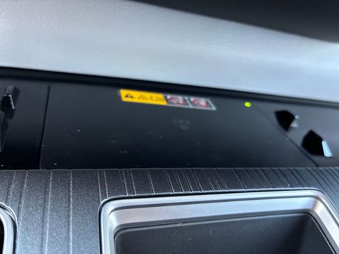 New 2026 Toyota Sienna XLE image 28