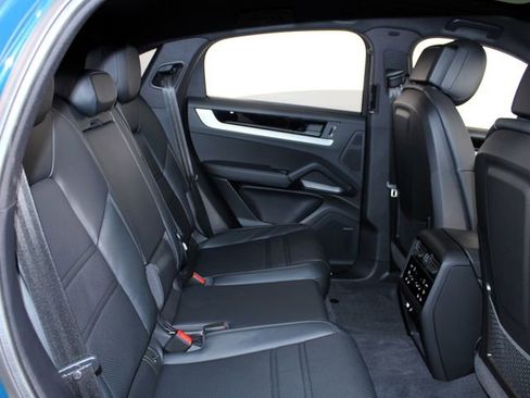 New 2026 Porsche Cayenne S AWD/4WD image 23