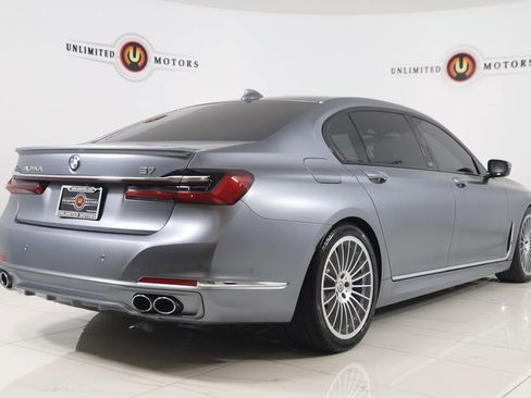 Used 2022 BMW ALPINA B7 xDrive w/ Luxury Rear Seating Package image 3