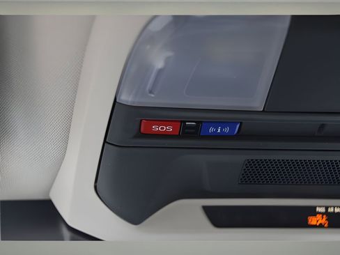 Certified 2025 Subaru Crosstrek 2.5i Limited image 37