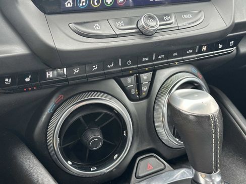 Certified 2021 Chevrolet Camaro LT w/ RS Package image 27