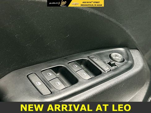 Used 2023 Hyundai Venue SEL image 17