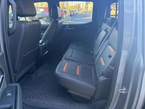 Used 2023 GMC Sierra 1500 AT4 w/ AT4 Premium Package image 7