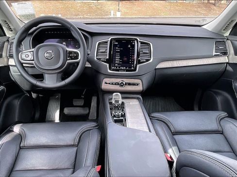 Used 2023 Volvo XC90 T8 Ultimate w/ Protection Package image 17