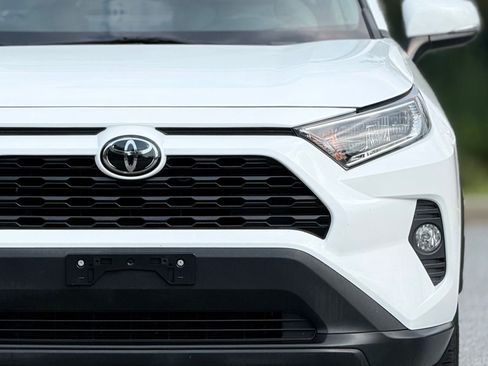 Used 2020 Toyota RAV4 XLE FWD image 15