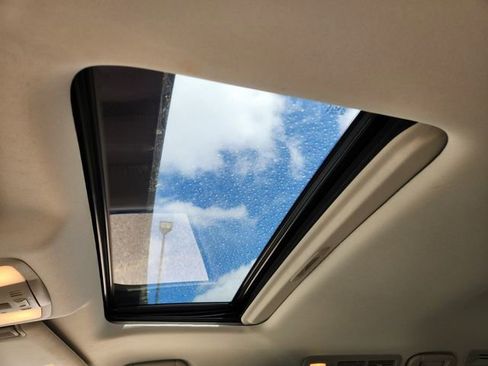 Used 2018 Nissan Armada Platinum w/ Captain Seat Package image 10