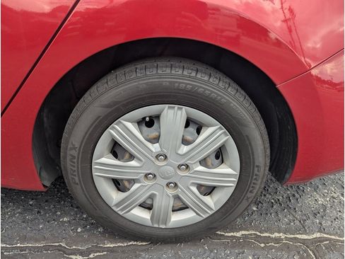 Used 2021 Kia Rio S FWD image 9