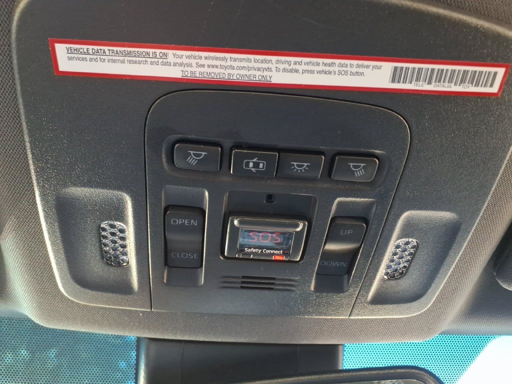 Used 2019 Toyota Avalon XLE w/ Moonroof Package FWD image 25
