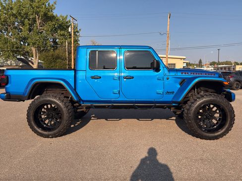 Used 2021 Jeep Gladiator Rubicon w/ Dual Top Group AWD/4WD image 6