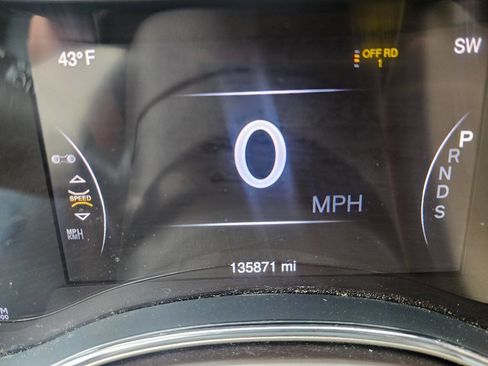 Used 2015 Jeep Grand Cherokee Overland AWD/4WD image 19