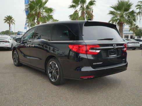 Used 2024 Honda Odyssey Elite image 14