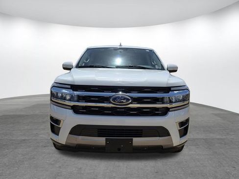 Certified 2024 Ford Expedition Limited AWD/4WD image 2