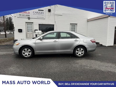 Used 2007 Toyota Camry LE image 2
