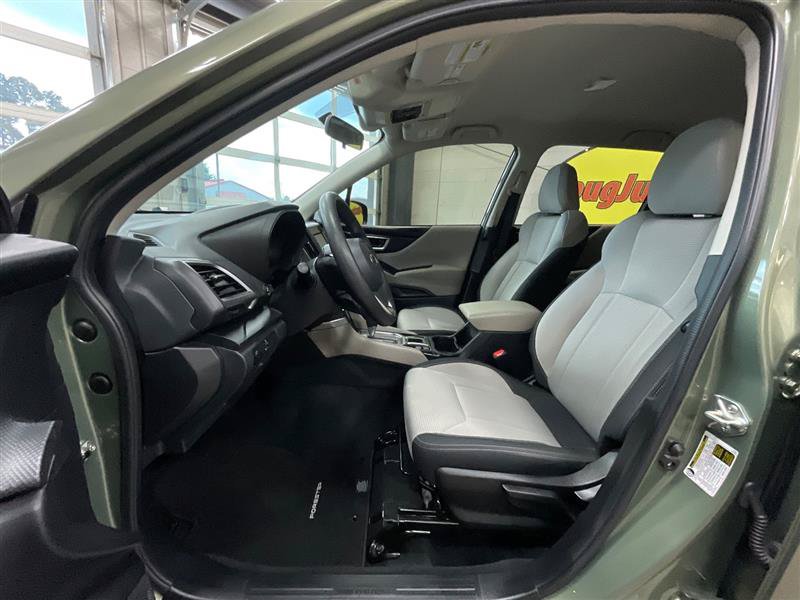 Used 2021 Subaru Forester AWD/4WD image 11