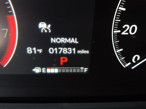 Used 2023 Honda Pilot EX-L image 24