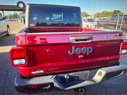 Used 2021 Jeep Gladiator Sport w/ Trailer Tow Package AWD/4WD image 3