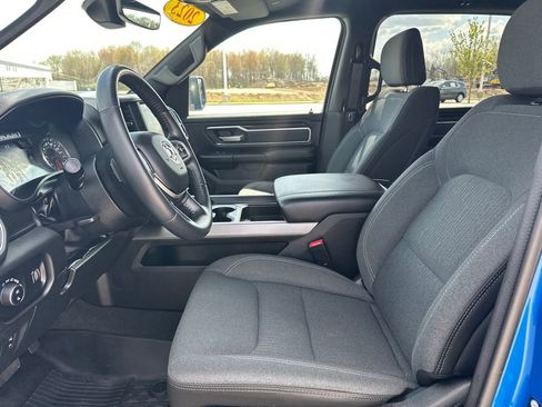 Used 2023 RAM 1500 Big Horn AWD/4WD image 9