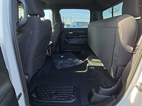New 2026 RAM 1500 Express AWD/4WD image 38
