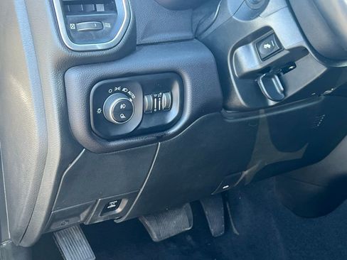 Used 2024 RAM 2500 Laramie AWD/4WD image 29