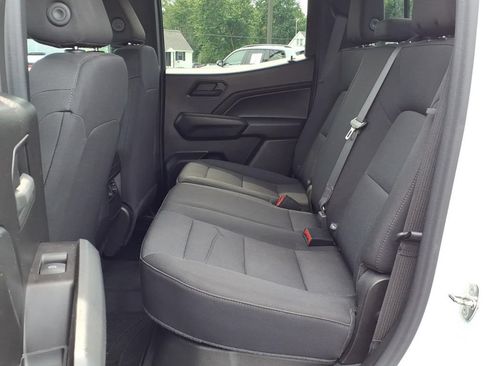 Used 2023 Chevrolet Colorado Trail Boss w/ Technology Package AWD/4WD image 6