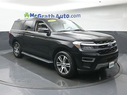 Used 2022 Ford Expedition Limited AWD/4WD image 2