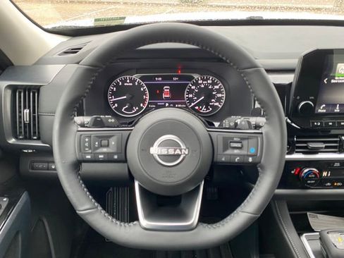 New 2025 Nissan Pathfinder Platinum w/ Cargo Package image 13