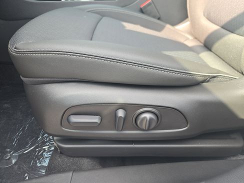 New 2026 Buick Encore GX Preferred AWD/4WD image 10