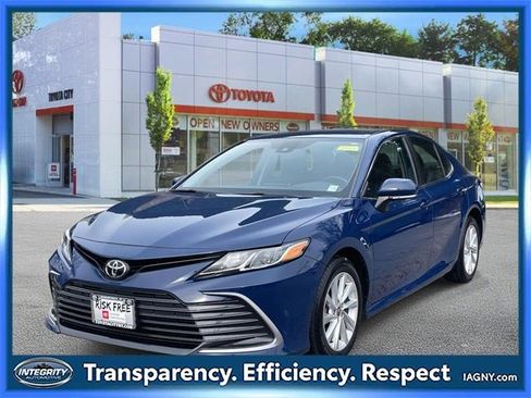 Certified 2023 Toyota Camry LE image 4