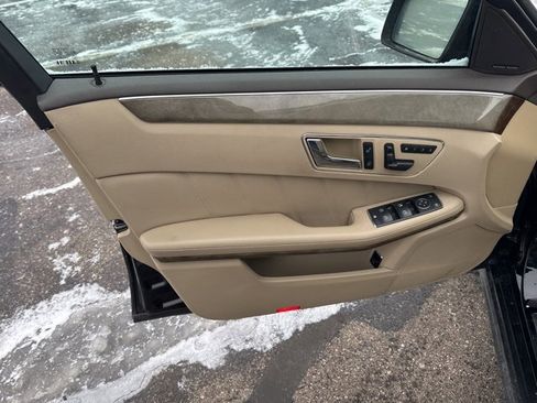 Used 2011 Mercedes-Benz E 350 4MATIC Wagon image 8