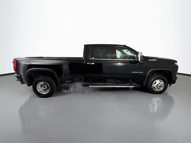 Used 2022 Chevrolet Silverado 3500 High Country AWD/4WD image 9