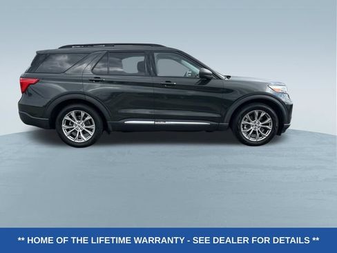 Certified 2022 Ford Explorer XLT w/ Equipment Group 202A RWD image 2