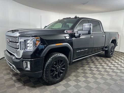 Used 2023 GMC Sierra 2500 Denali w/ Denali Black Diamond Edition image 7