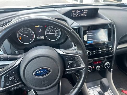 Used 2021 Subaru Forester Premium AWD/4WD image 9