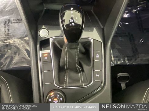 Used 2022 Volkswagen Tiguan SE R-Line AWD/4WD image 37