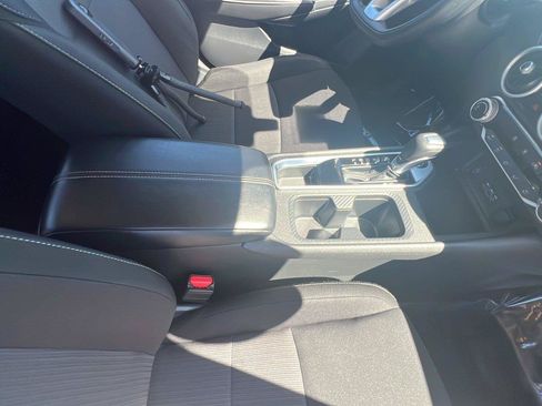 Used 2025 Nissan Sentra SV FWD image 21