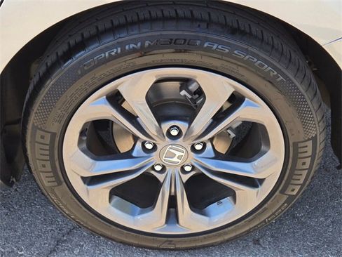 Certified 2023 Honda Accord EX image 11