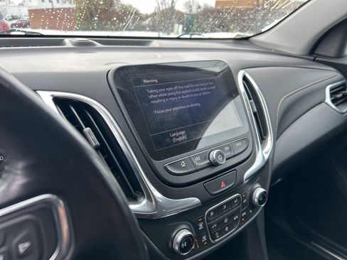 Used 2019 Chevrolet Equinox Premier image 11