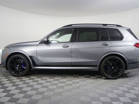 Used 2026 BMW X7 xDrive40i w/ M Sport Package image 6