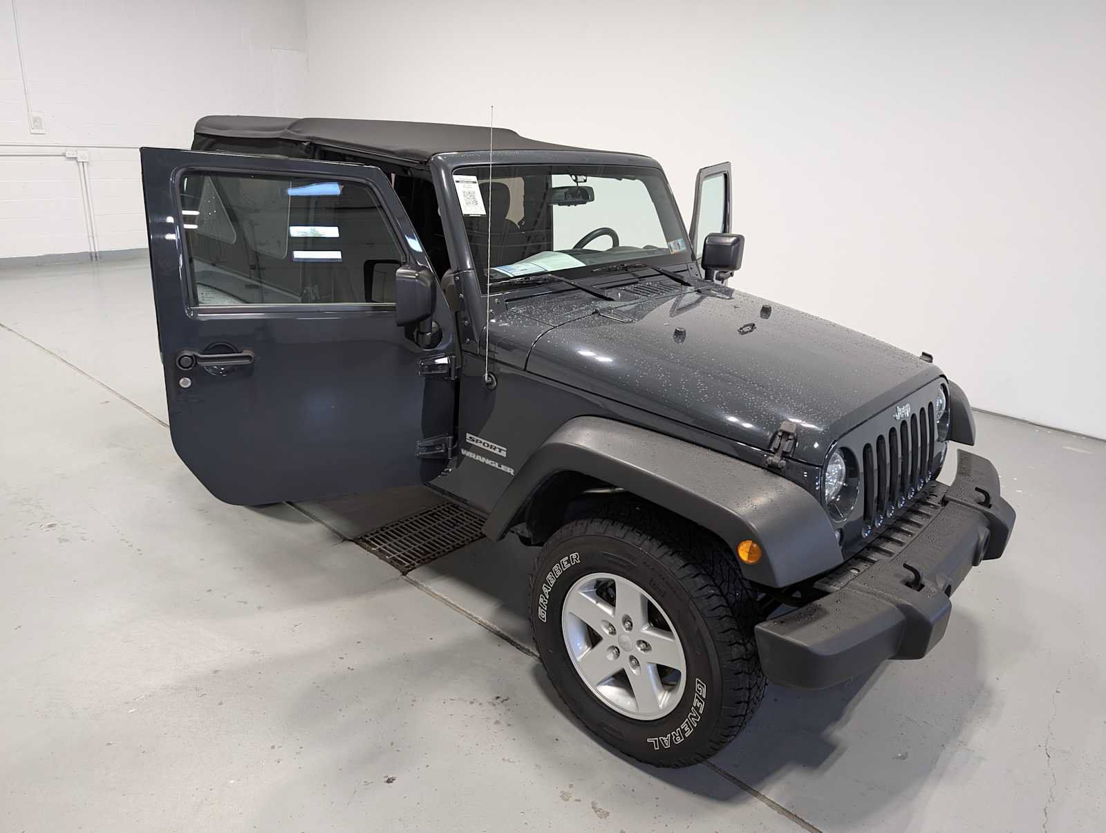 Used 2017 Jeep Wrangler Sport w/ Quick Order Package 23S AWD/4WD image 15