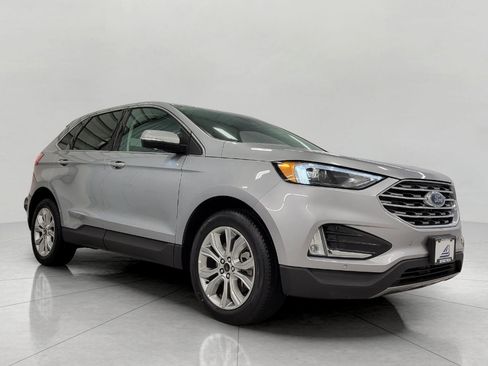 Used 2024 Ford Edge Titanium image 1